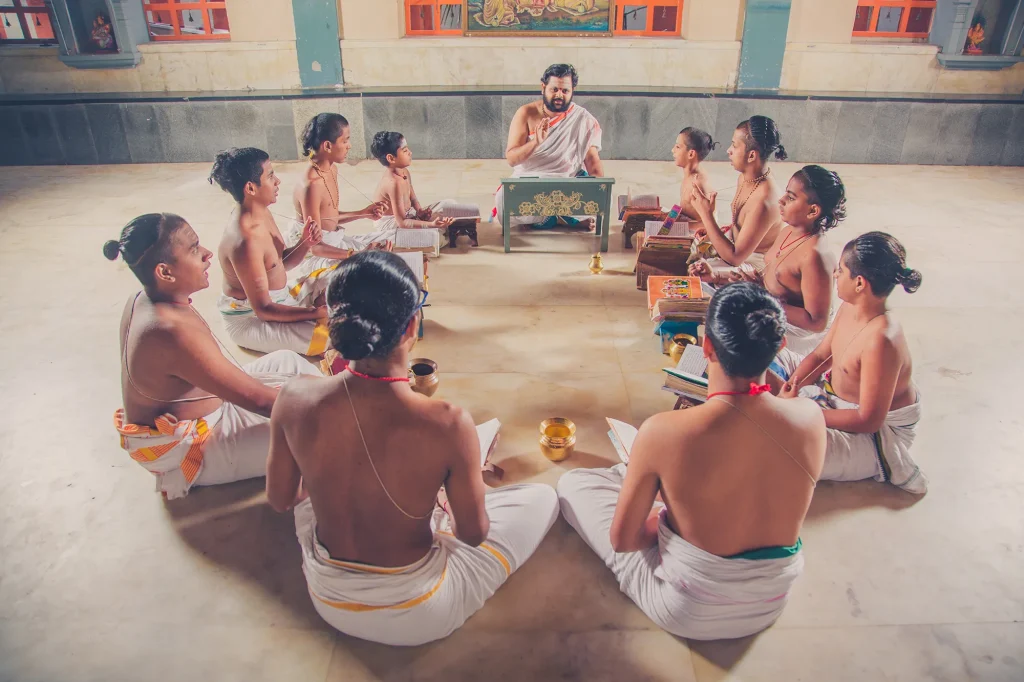 Estudiando textos sagrados - Bhagavad-Gita